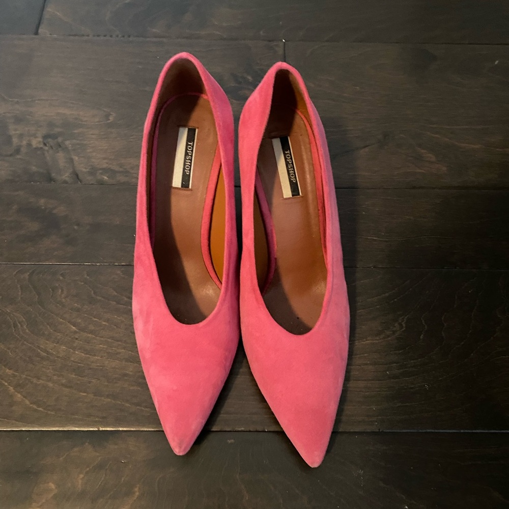 Pink shoes